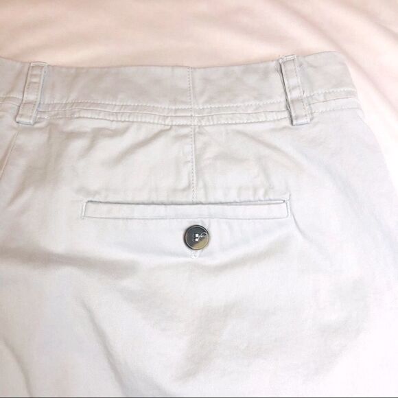 VINCE ROLLED CUFFED SHORTS LIGHT GREY EUC - Picture 6 of 9